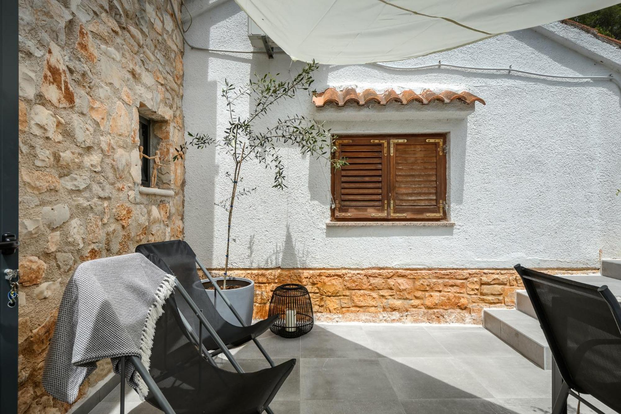 Apartment Grota Premium & *