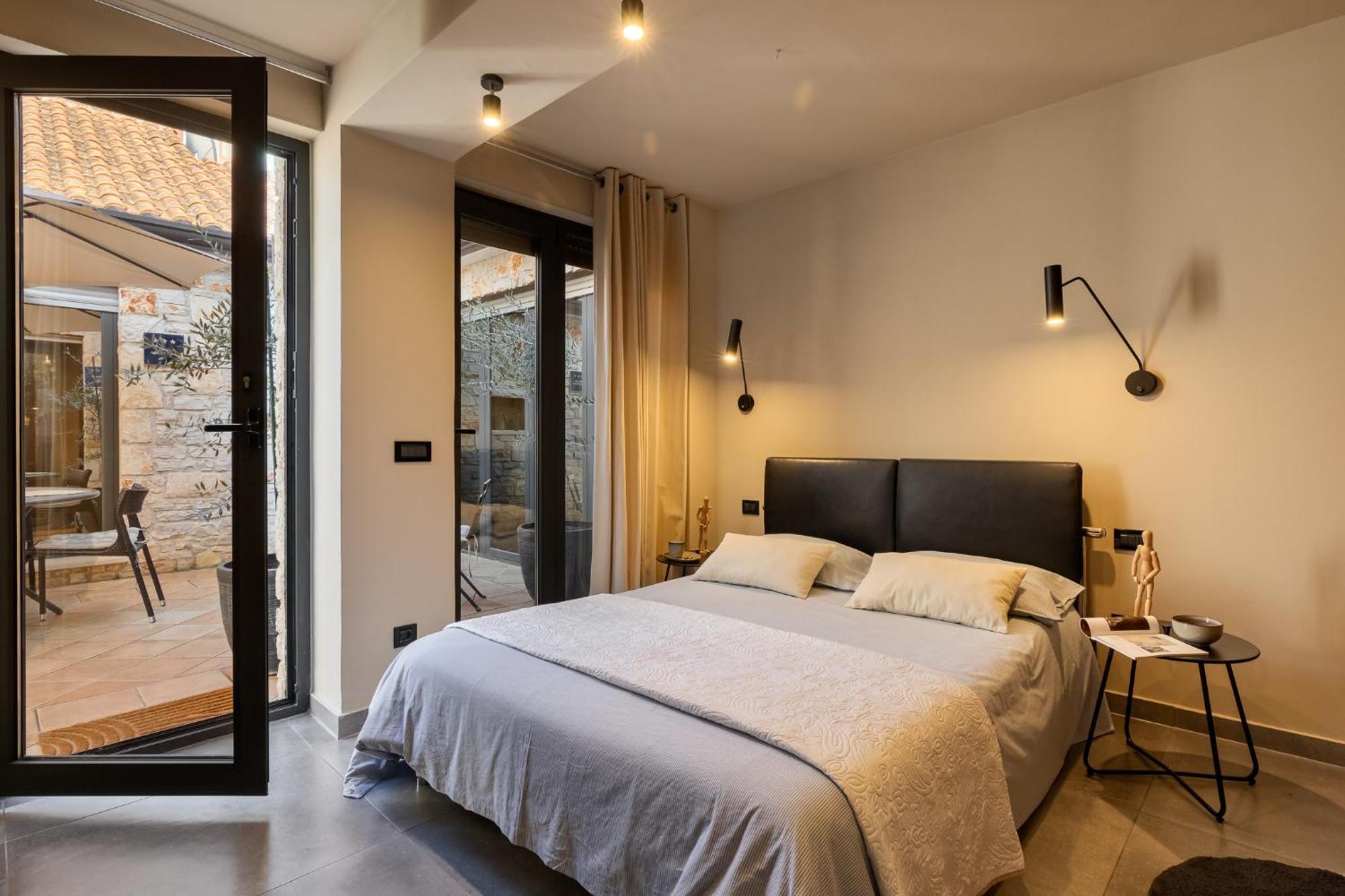 Apartment Grota Premium &